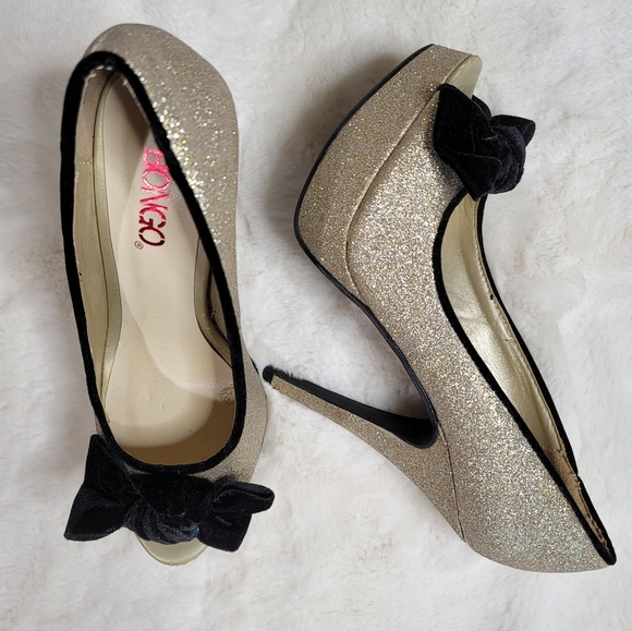 Bongo Gold and black bow heels - Picture 6 of 7